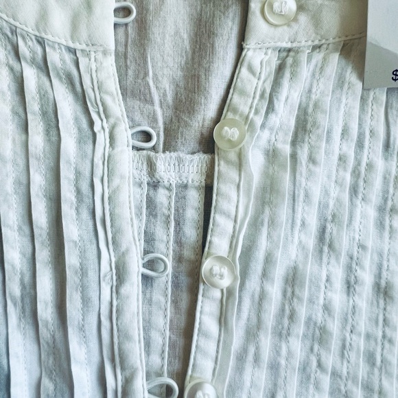 GAP Ruffled Blouse - Picture 5 of 7